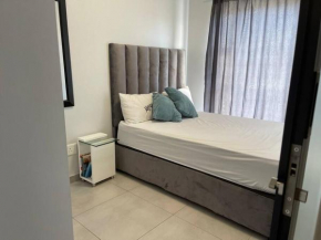 Lovely 2 Bedroom Apartment- Blouberg Sandowns